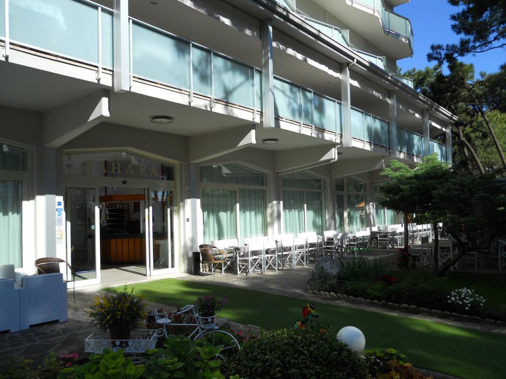 Hotel Sahara Milano Marittima Exterior photo